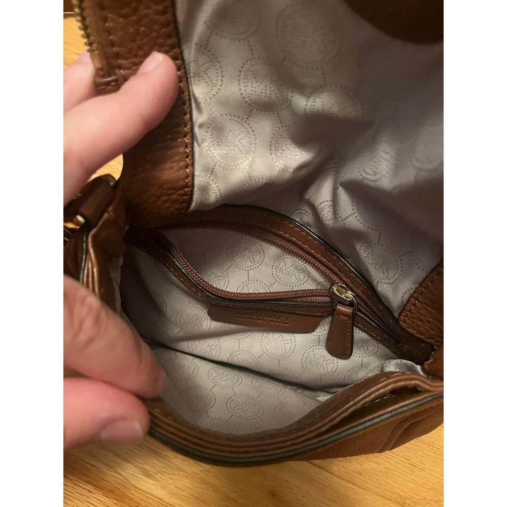 Michael Kors NWOT Bedford Flap Tan Pebbled Leather Crossbody Bag‎ - Picture 7 of 8